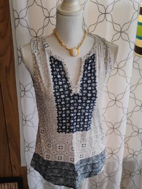 Lucky Brand Navy and Cream Mixed-Print Sleeveless V-Neck Blouse